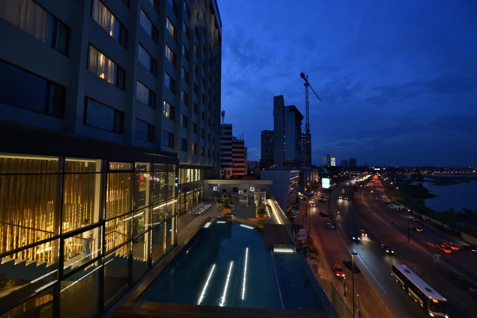 Pullman Abidjan Hotel Exterior photo