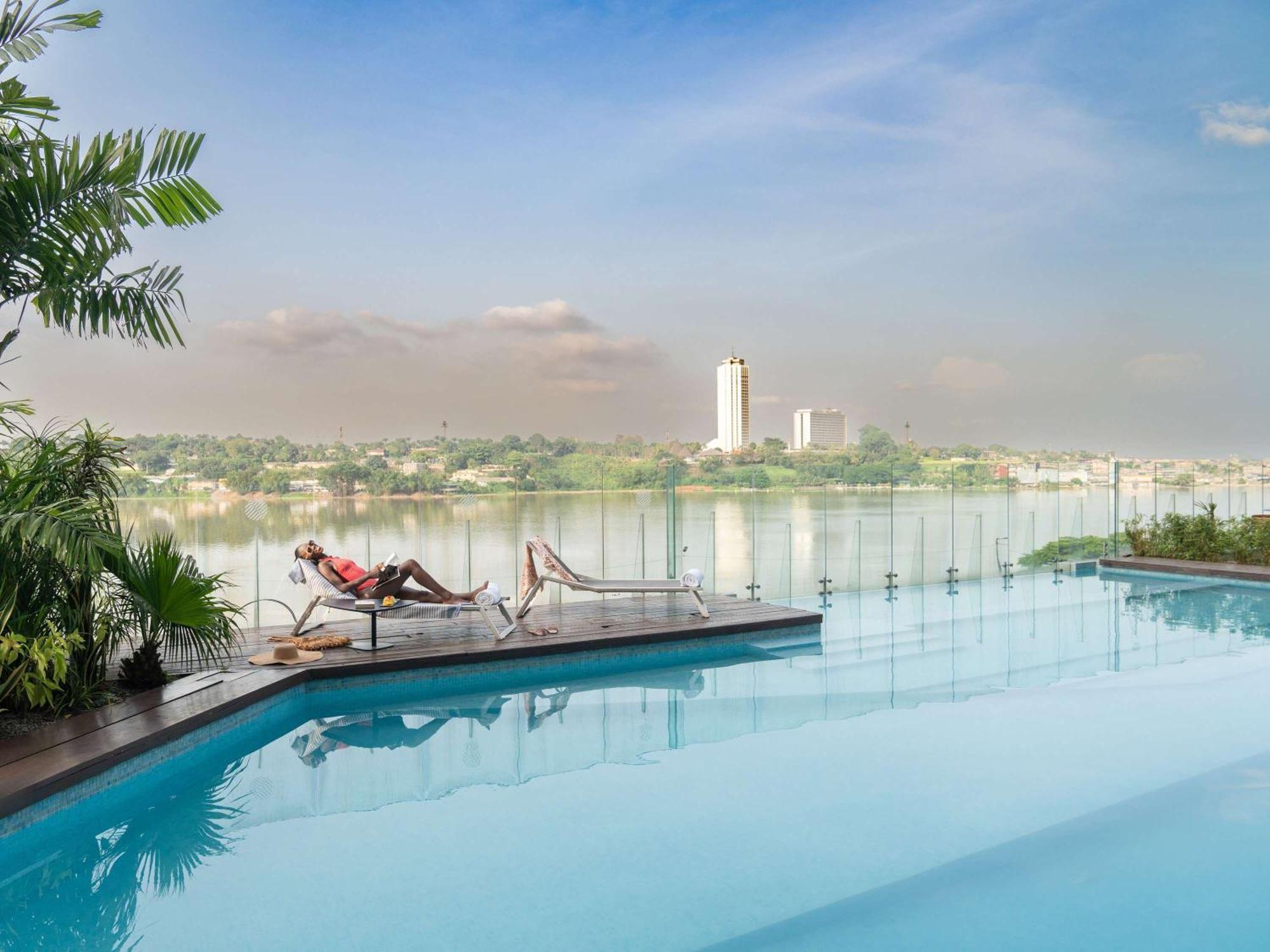 Pullman Abidjan Hotel Exterior photo